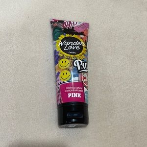 NWT VS Pink Wander Love Lotion